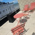 Wayqup Met Groot Terras *