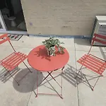 Wayqup Met Groot Terras * Ostende