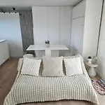 Wayqup Met Groot Terras Ostende