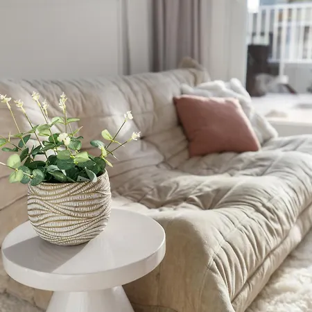 Apartment Wayqup Met Groot Terras