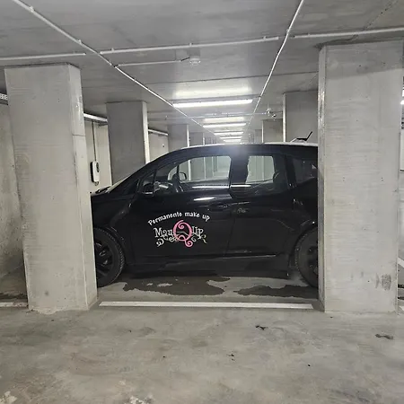 アパート Wayqup Met Groot Terras *