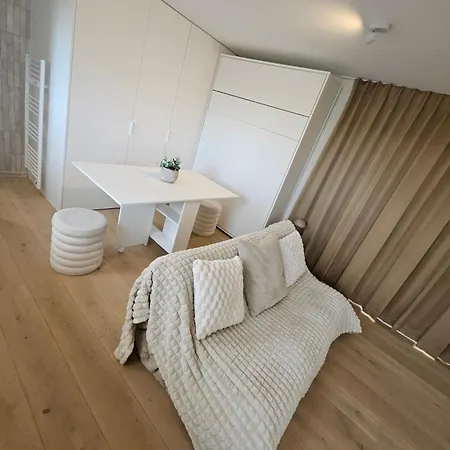 Wayqup Met Groot Terras Apartment