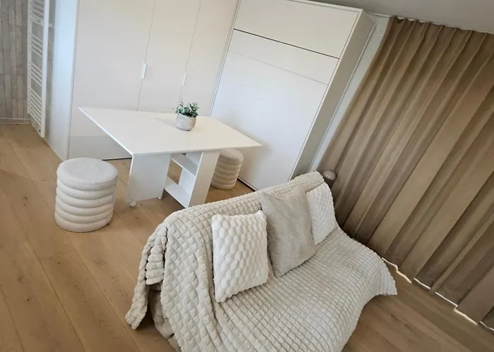 Wayqup Met Groot Terras Apartment