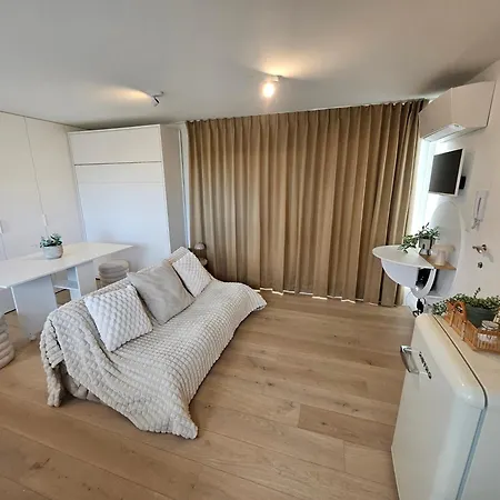 Wayqup Met Groot Terras * Ostende